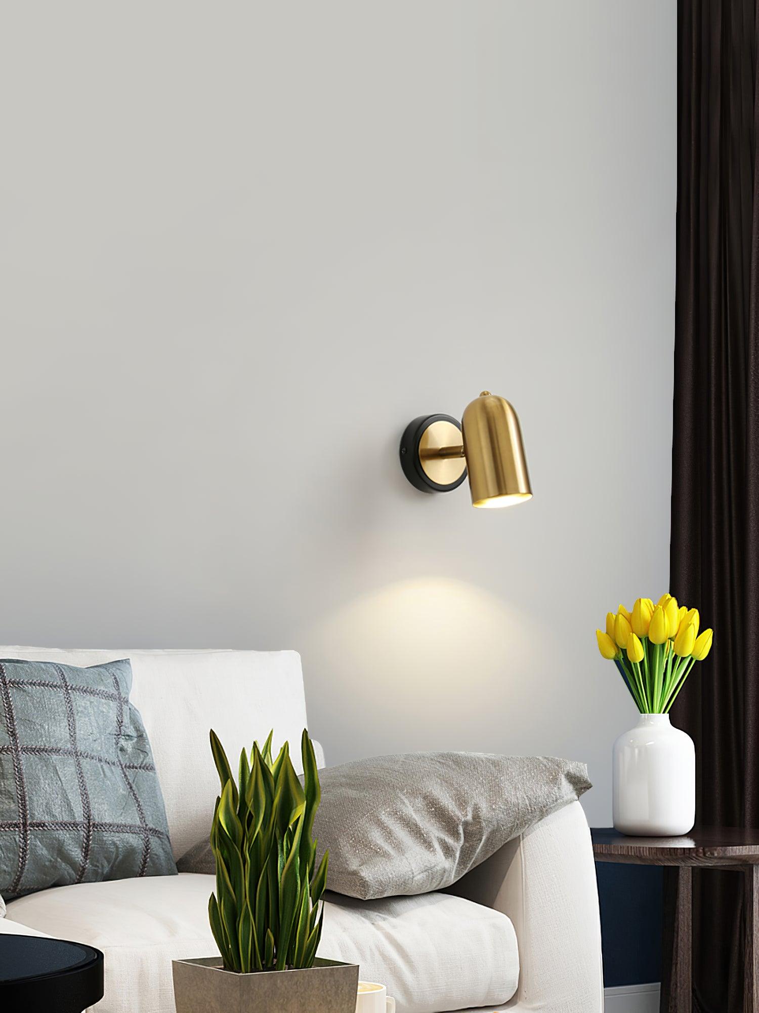 Leonardo Gold Wall Lamp - Blowlighting