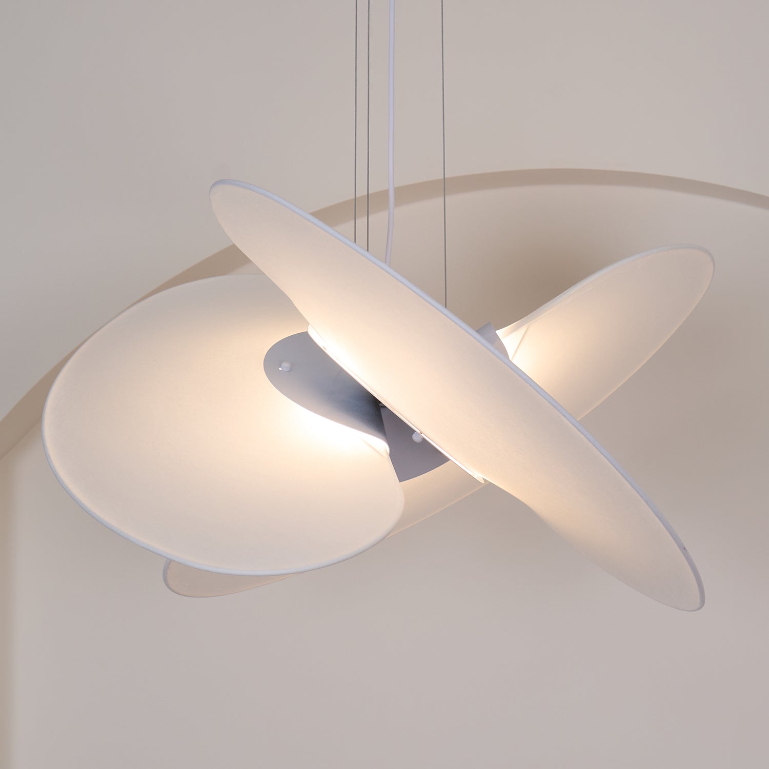 Whirl Modern Fabric Pendant Lamp - Blowlighting
