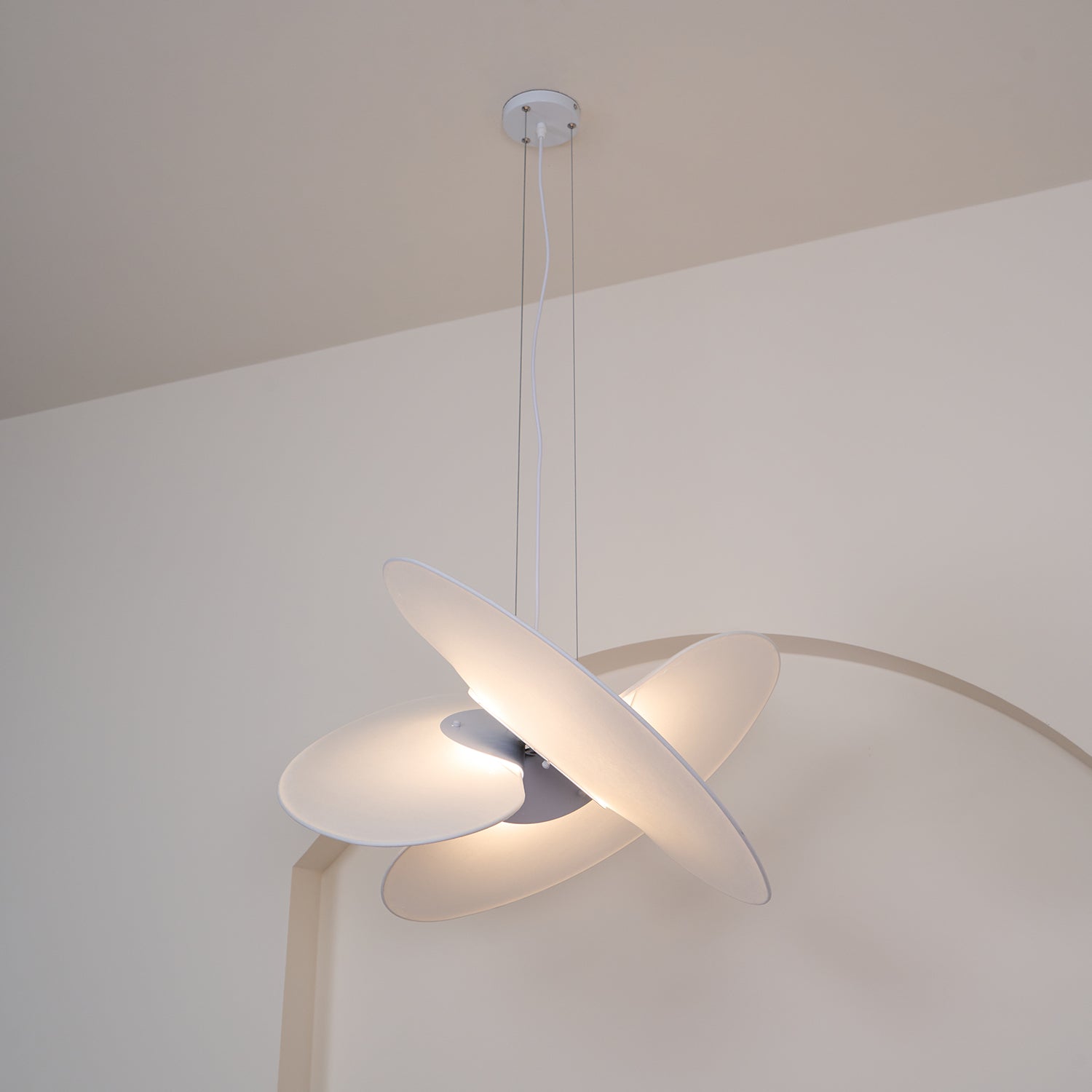 Whirl Modern Fabric Pendant Lamp - Blowlighting