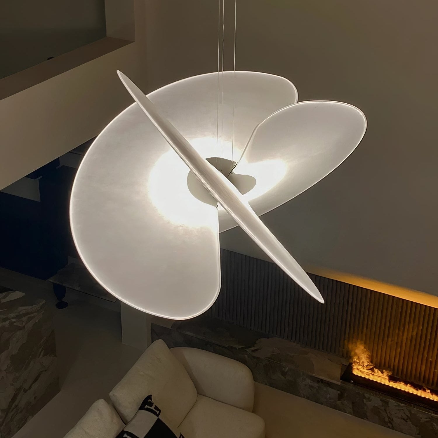 Whirl Modern Fabric Pendant Lamp - Blowlighting