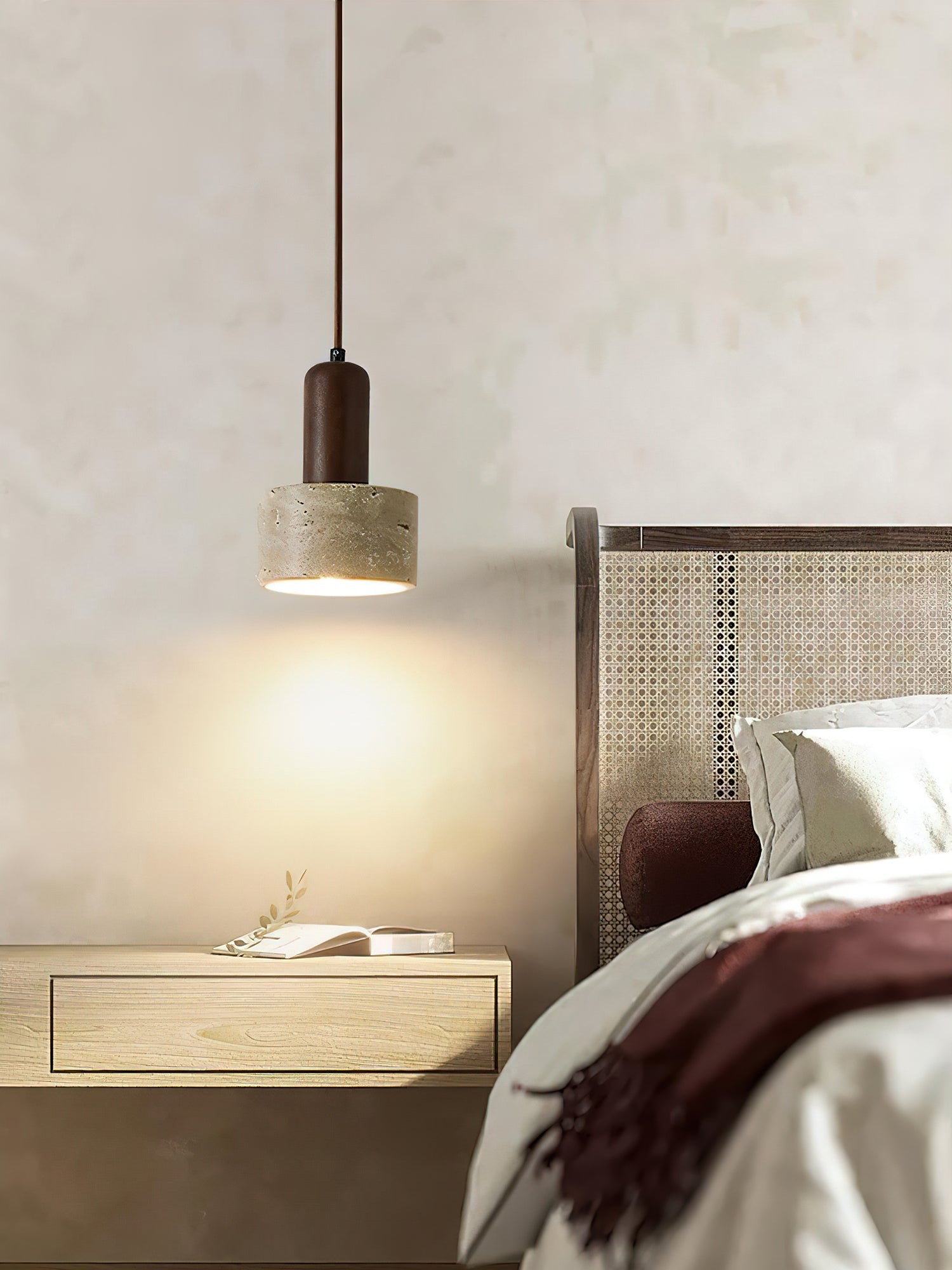Ilshaa Dual-Material Travertine Pendant Light - Blowlighting