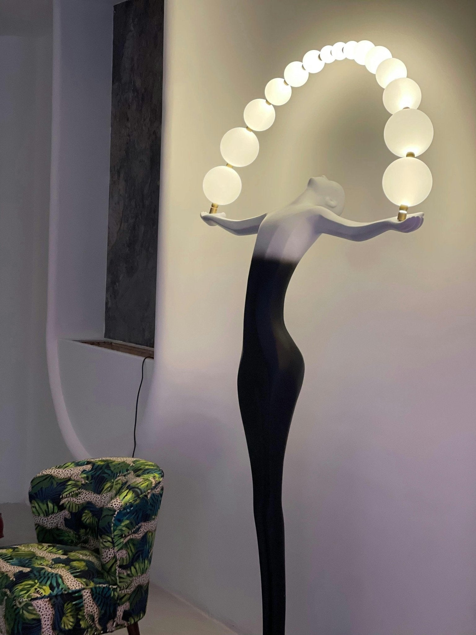 Luminara Gradient Sculptural Floor Lamp - Blowlighting