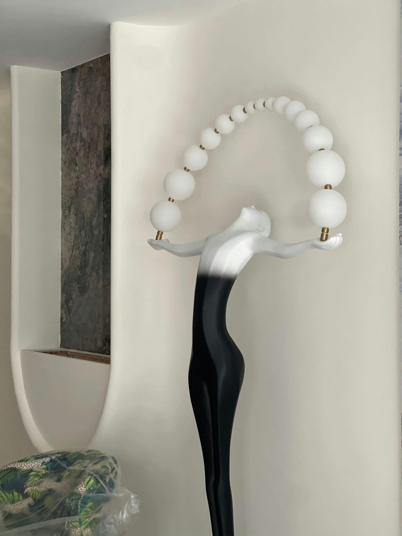 Luminara Gradient Sculptural Floor Lamp - Blowlighting
