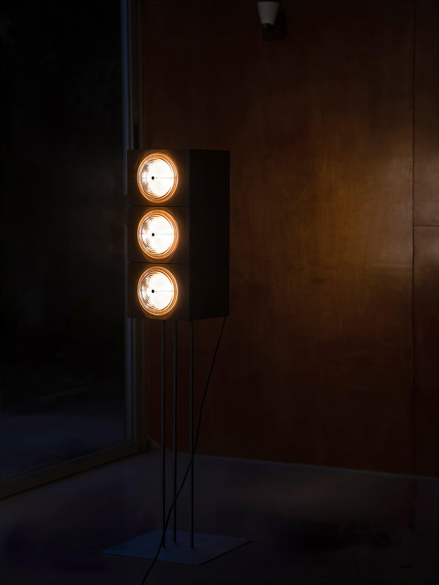 Avraearae Modular Wood Floor Lamp - Blowlighting