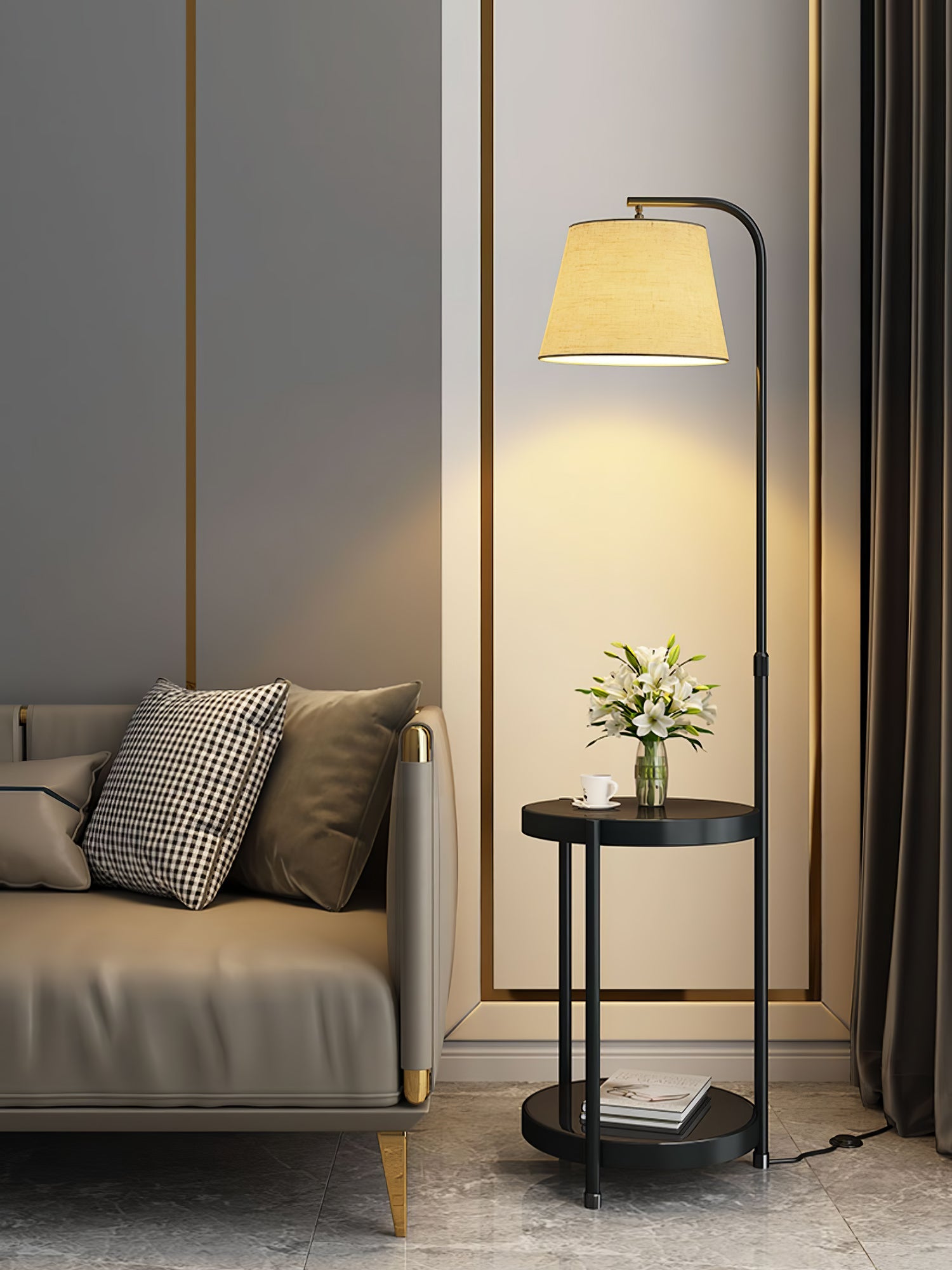Lilah Floor Lamp - Blowlighting