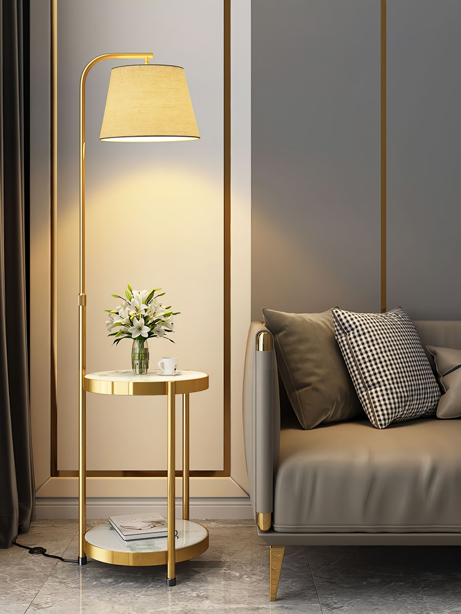 Lilah Floor Lamp - Blowlighting