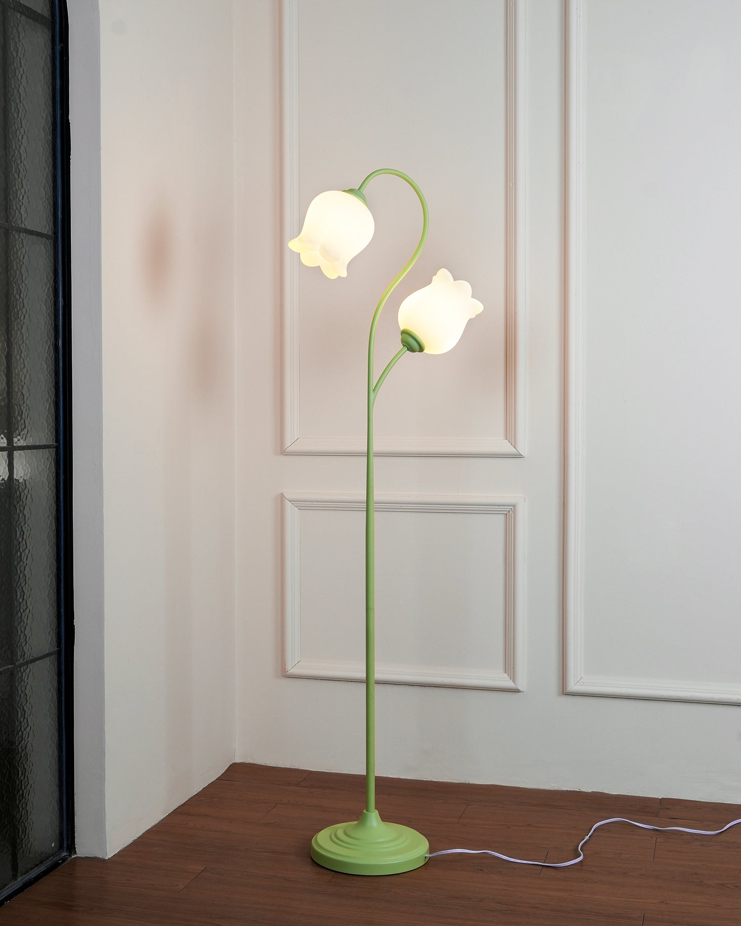 Lilium Floor Lamp - Blowlighting