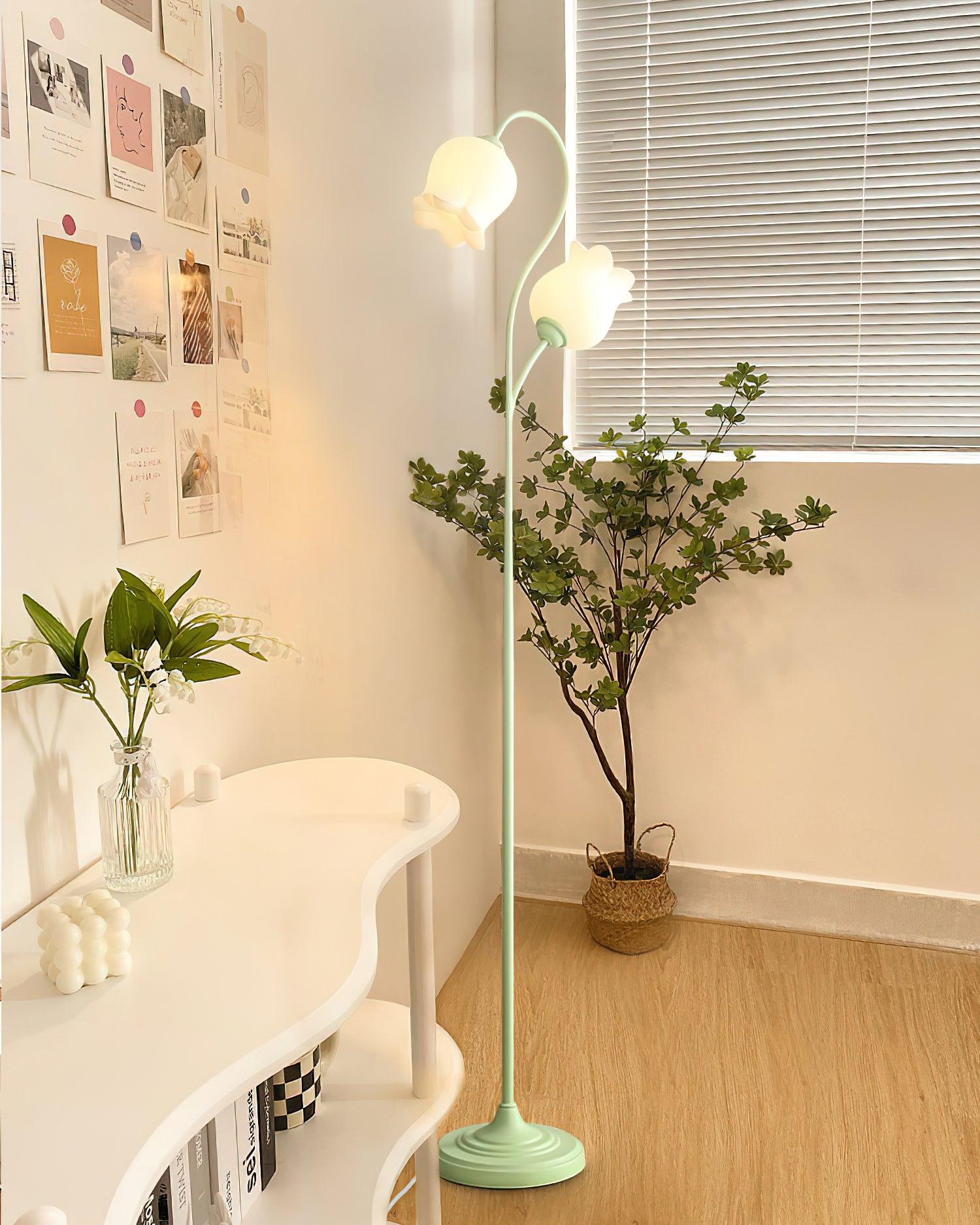 Lilium Floor Lamp - Blowlighting
