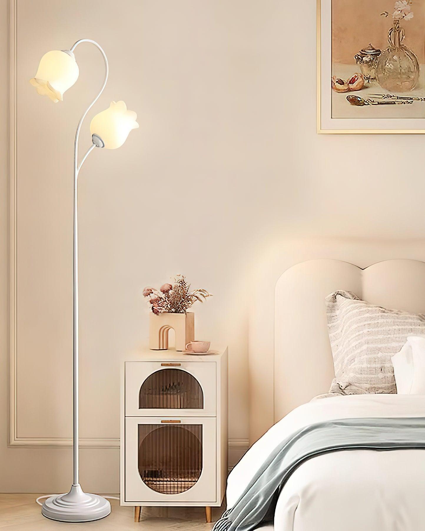 Lilium Floor Lamp - Blowlighting