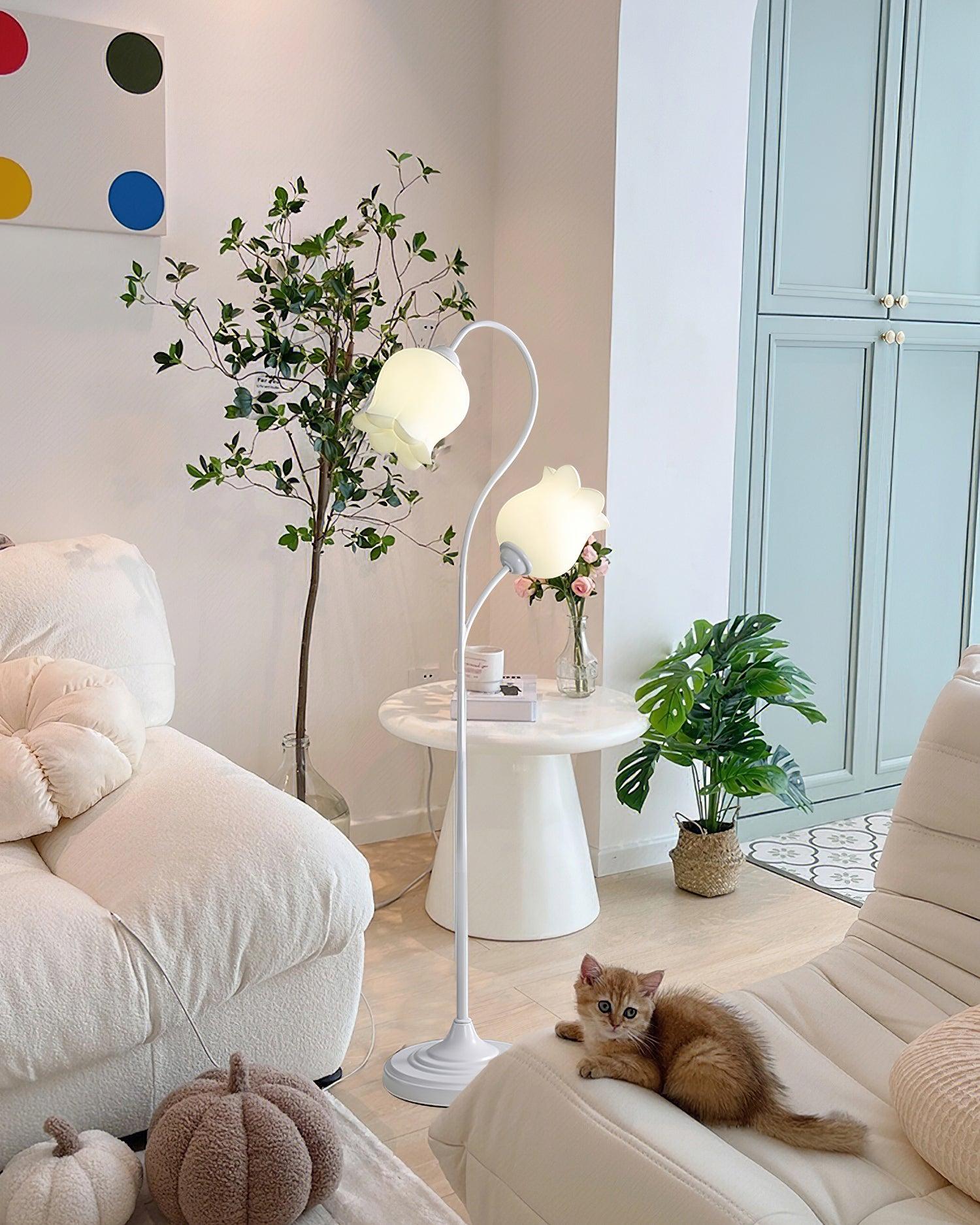 Lilium Floor Lamp - Blowlighting