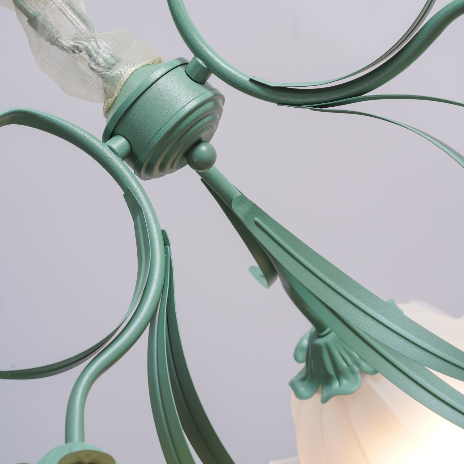 Lily of the Valley Flower Chandelier - Blowlighting