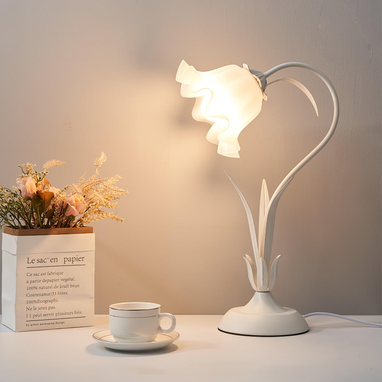 Lily of the Valley Table Lamp - Blowlighting