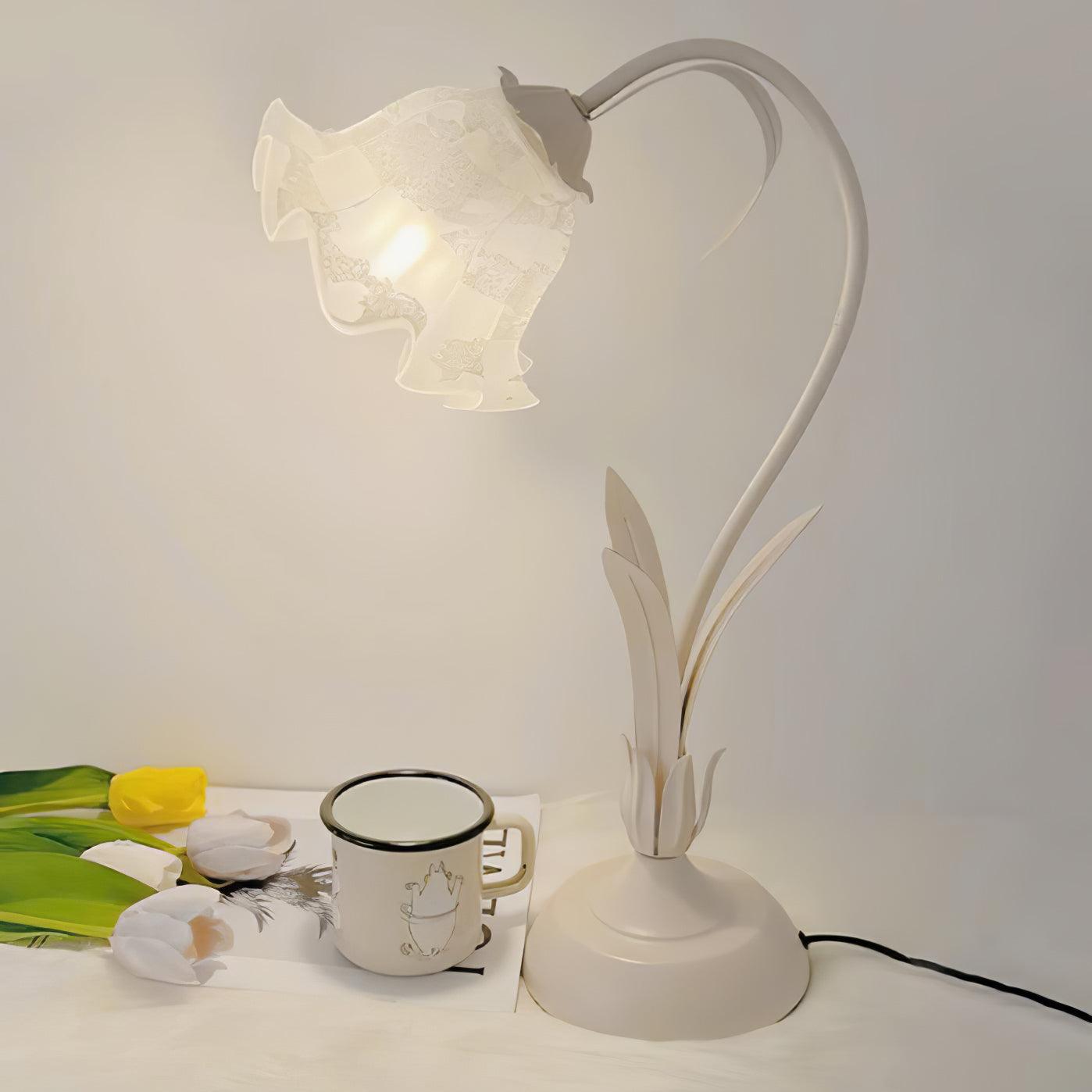 Lily of the Valley Table Lamp - Blowlighting