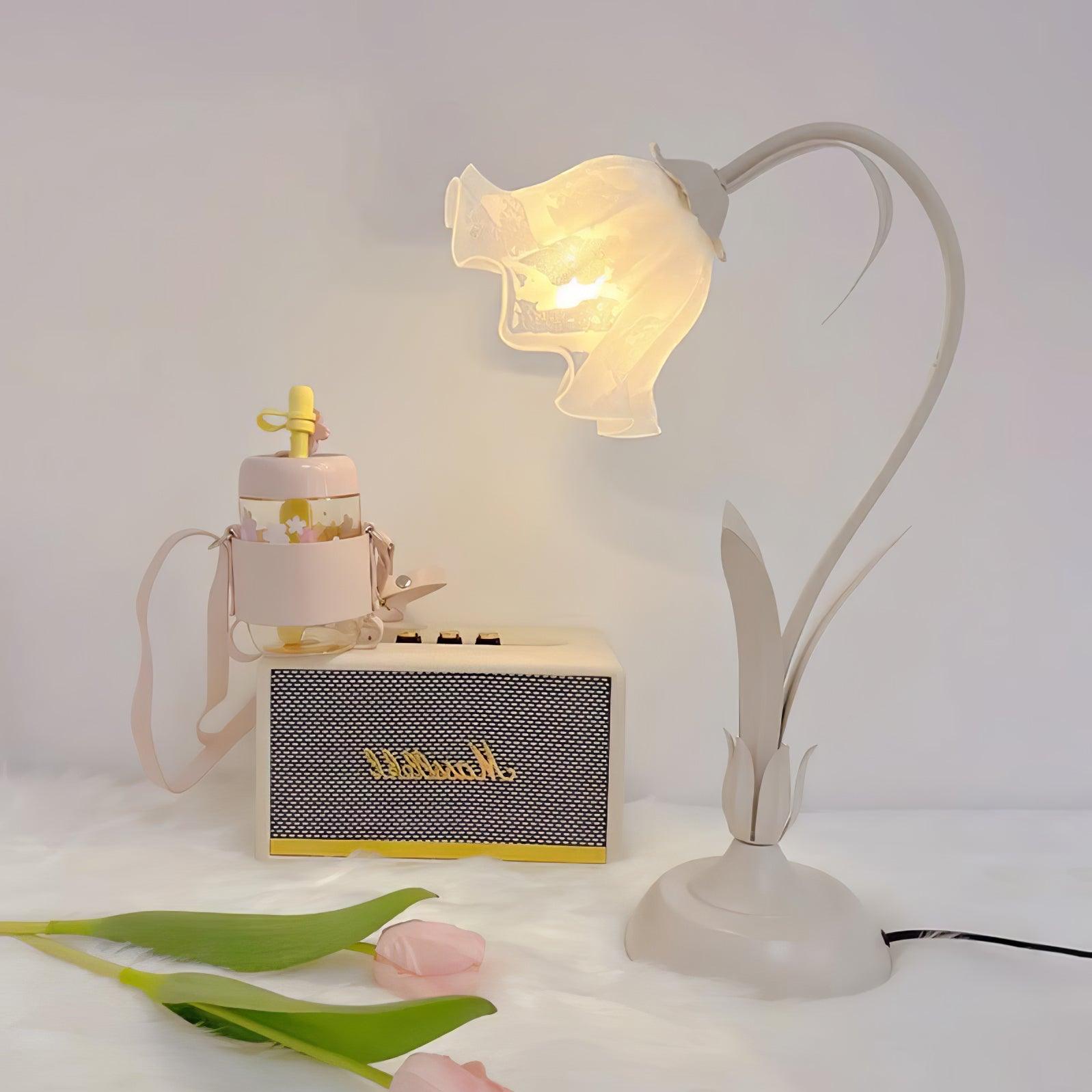 Lily of the Valley Table Lamp - Blowlighting
