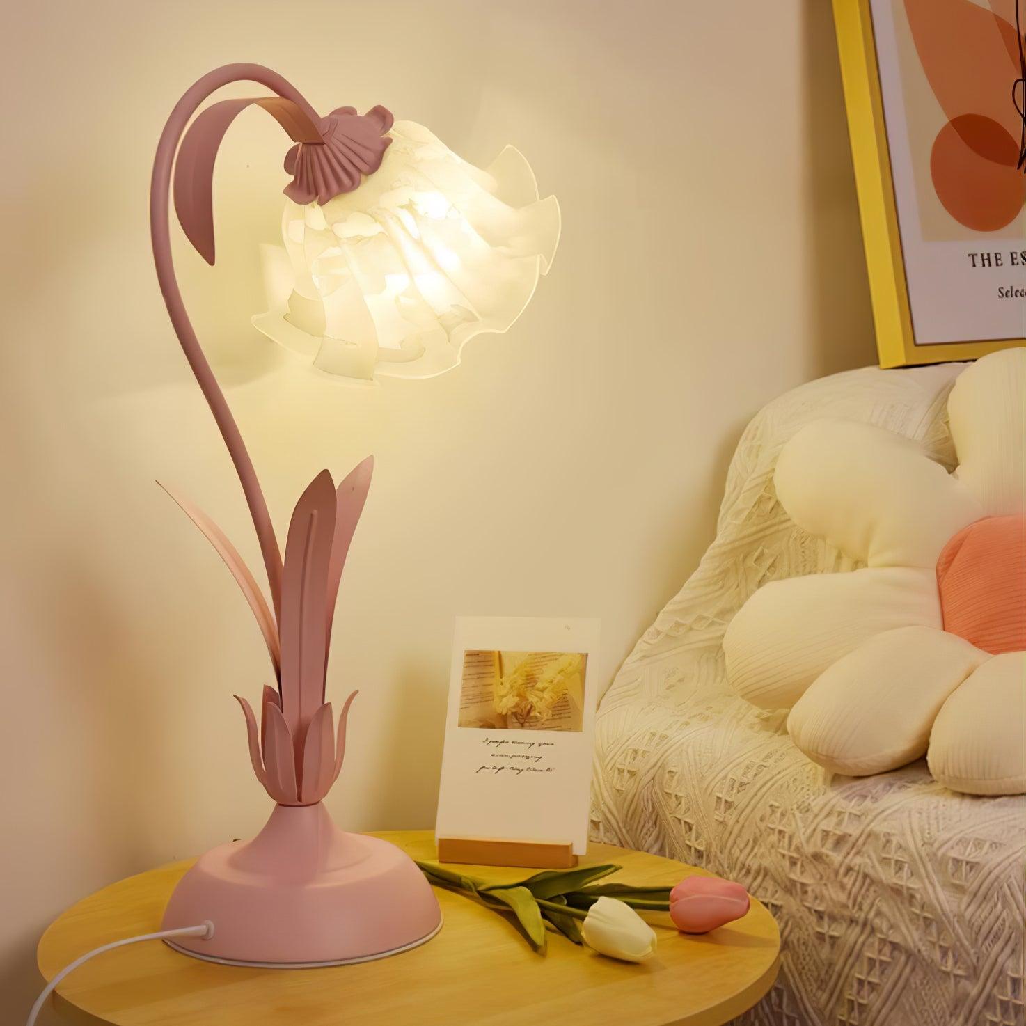 Lily of the Valley Table Lamp - Blowlighting