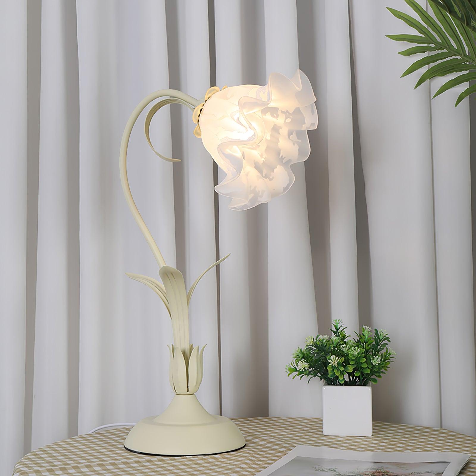Lily of the Valley Table Lamp - Blowlighting