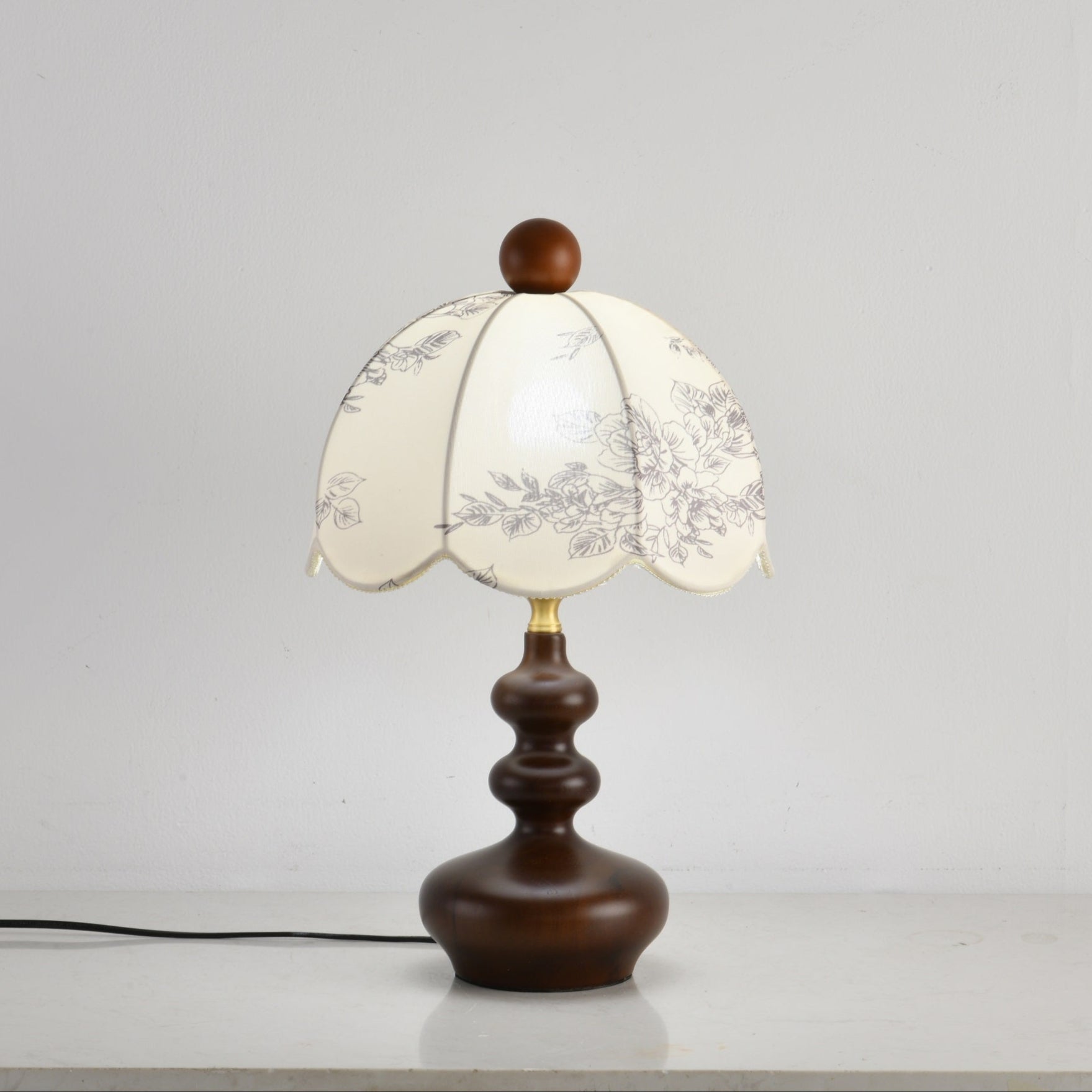 Clara Vintage Metal Table Lamp - Blowlighting