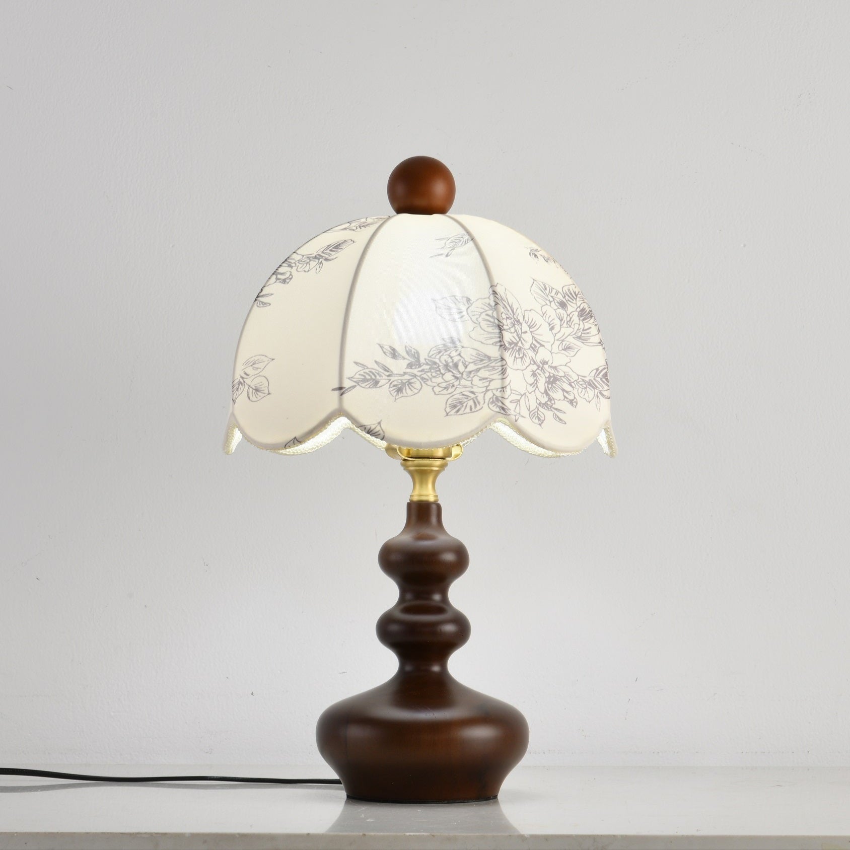 Clara Vintage Metal Table Lamp - Blowlighting