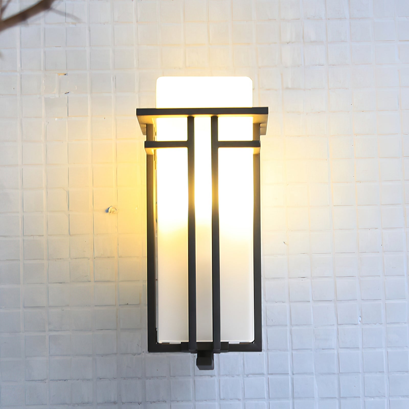 Linden Outdoor Wall Lamp - Blowlighting