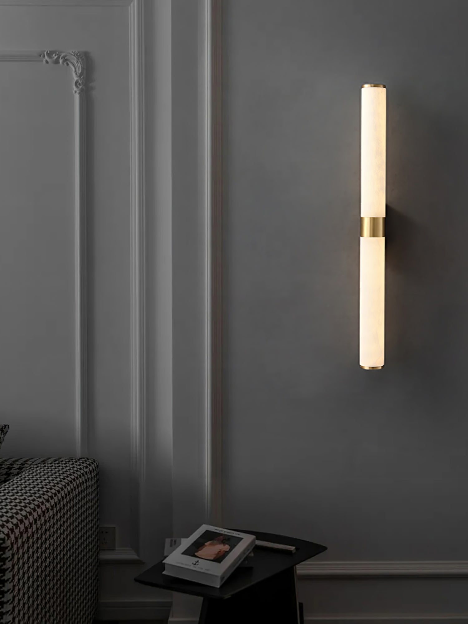 Olmirira Minimalist Alabaster Wall Lamp - Blowlighting
