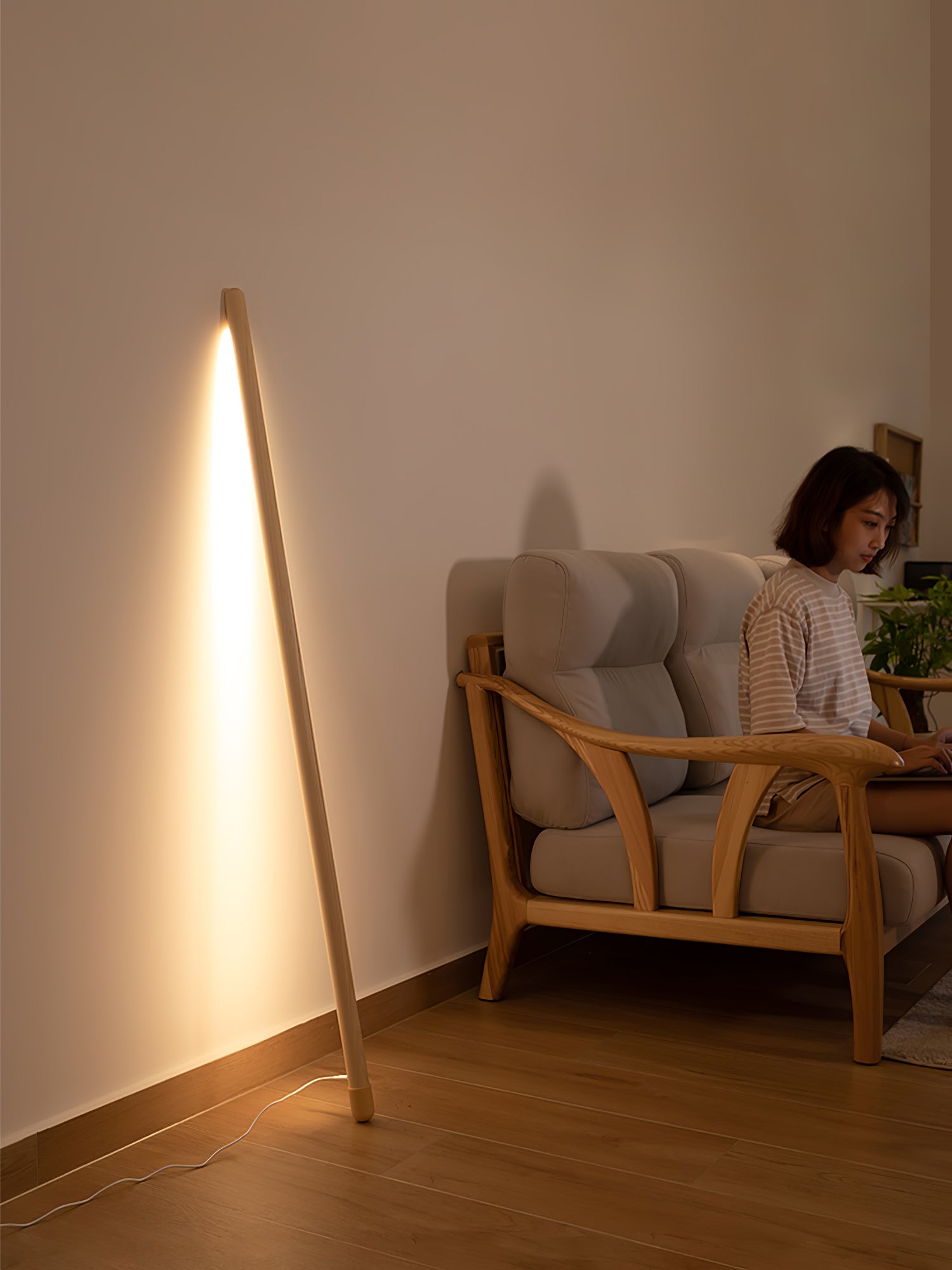 Line Assist Ambience Floor Lamp - Blowlighting
