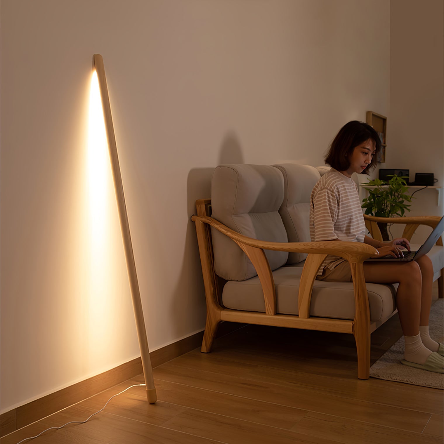 Line Assist Ambience Floor Lamp - Blowlighting