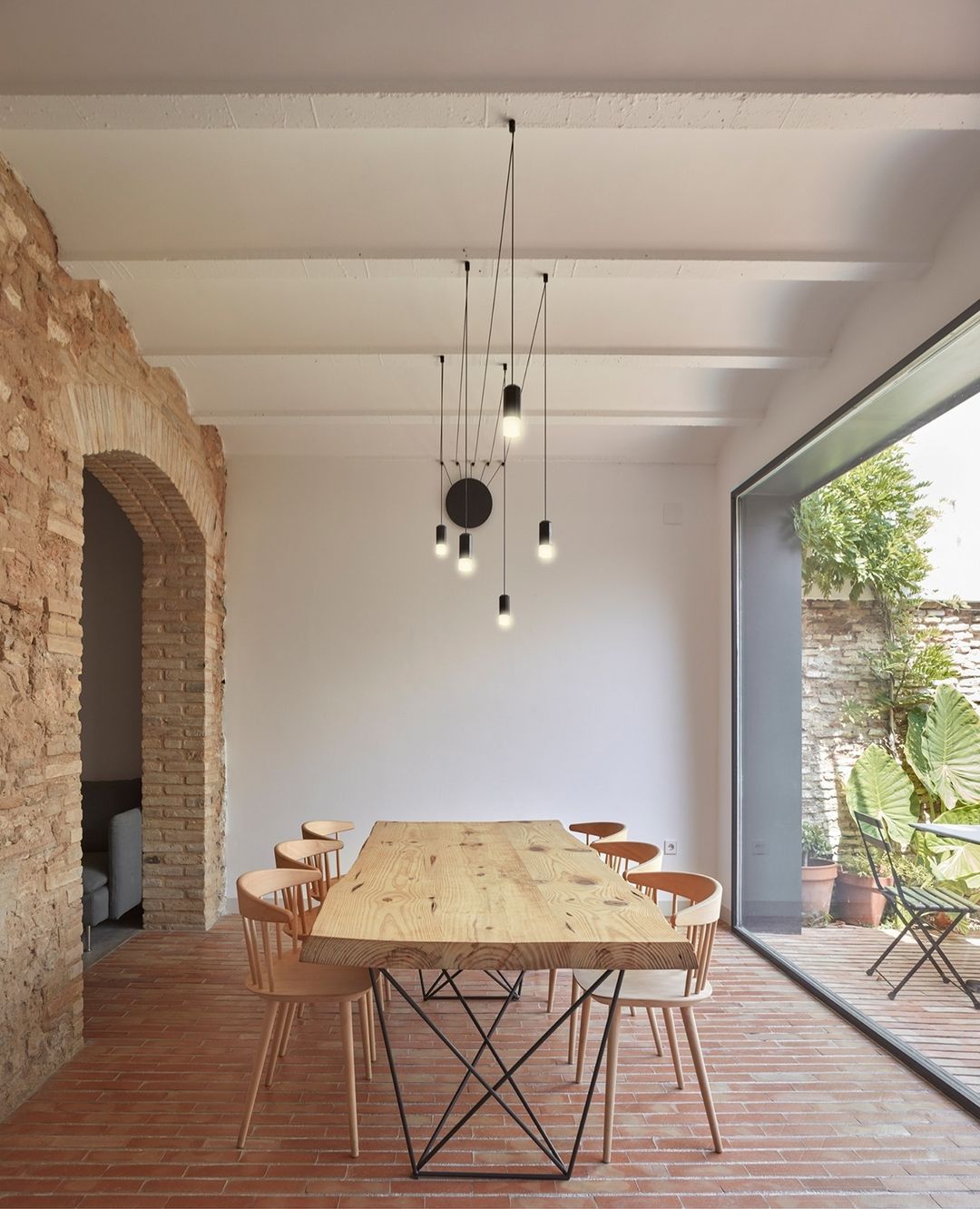 Line Form Pendant light - Blowlighting