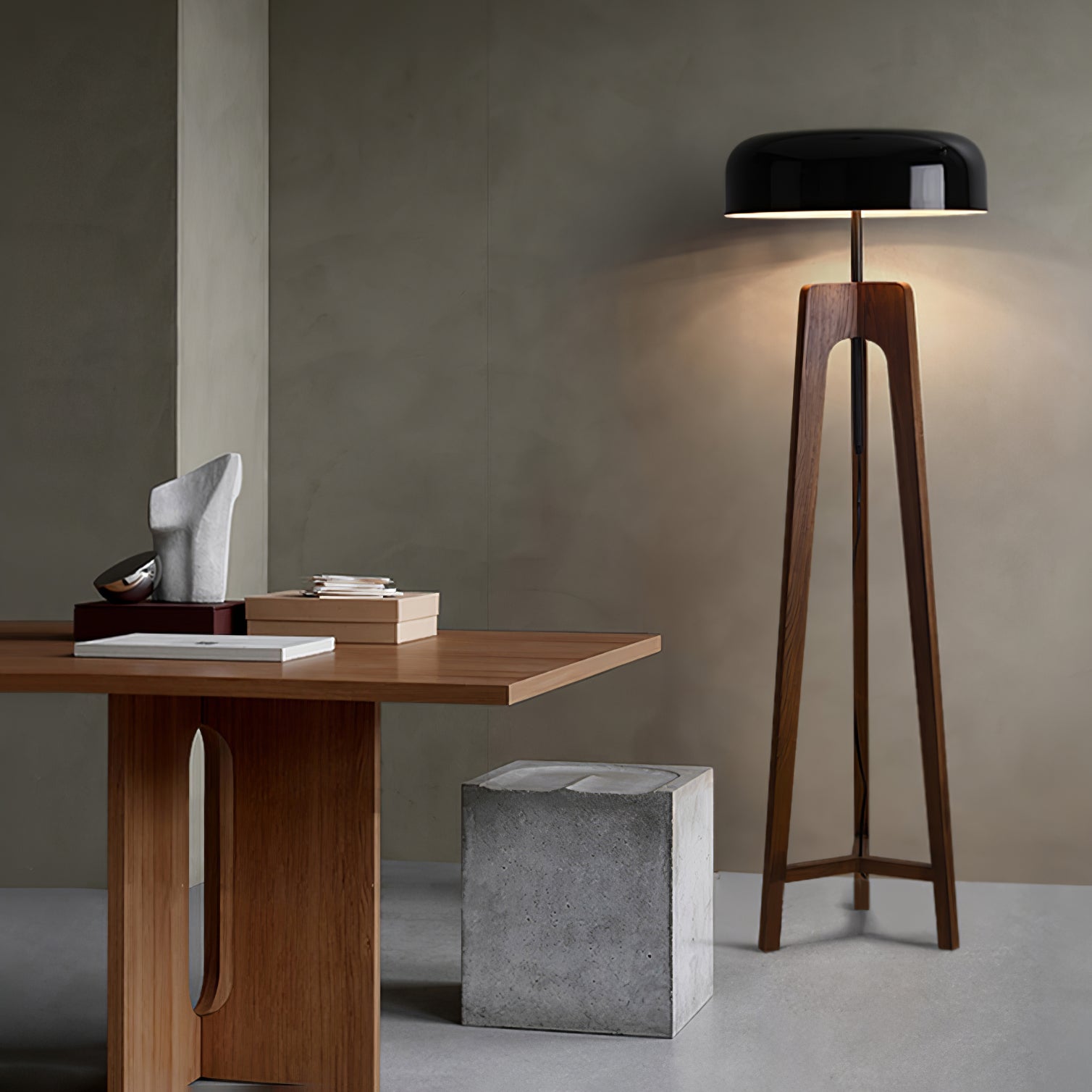 Linea Floor Lamp - Blowlighting