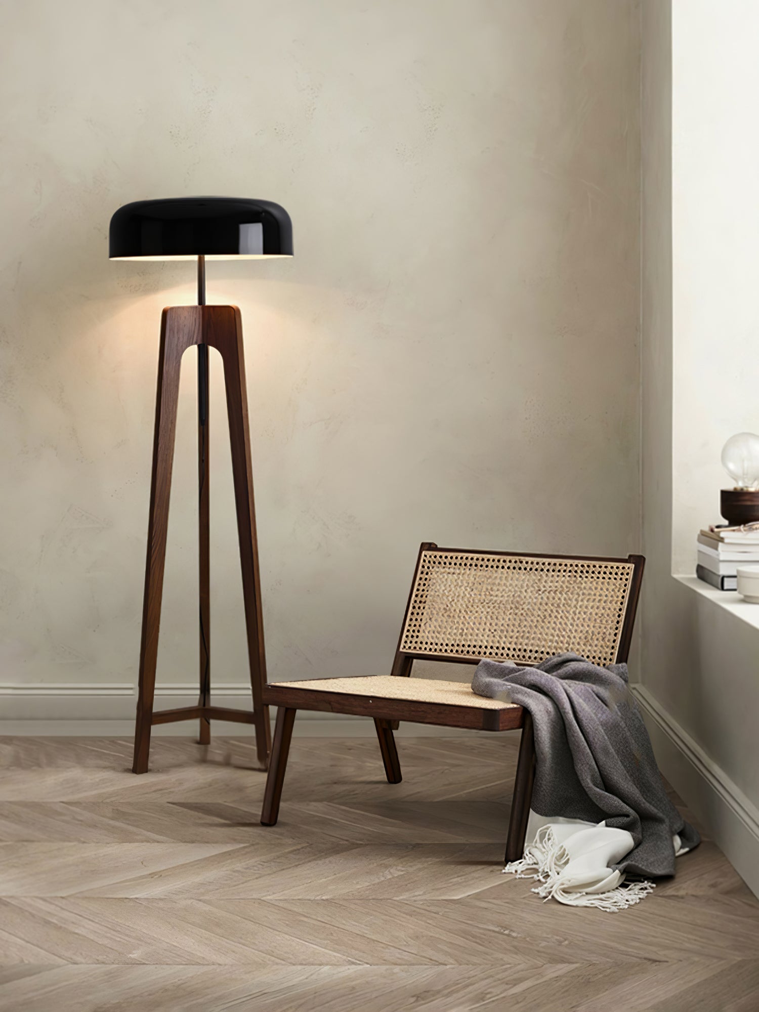 Linea Floor Lamp - Blowlighting