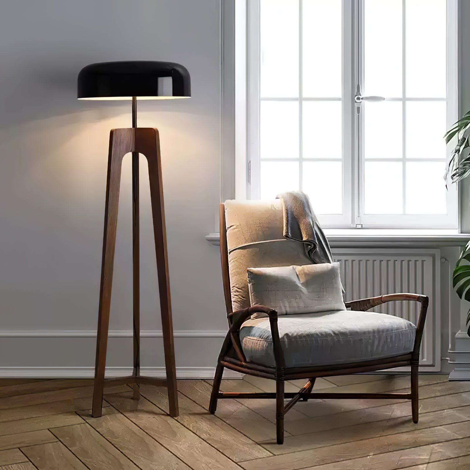 Linea Floor Lamp - Blowlighting