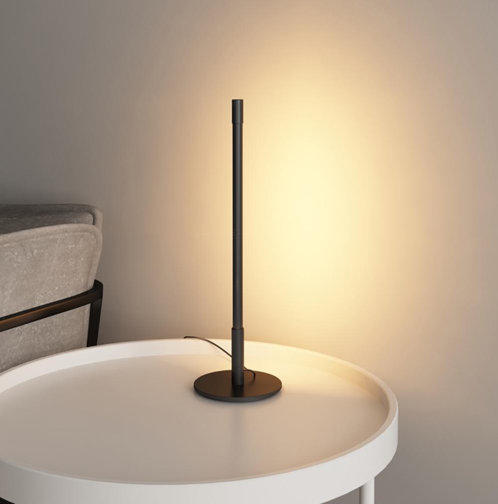 Linear LED Table Lamp - Blowlighting
