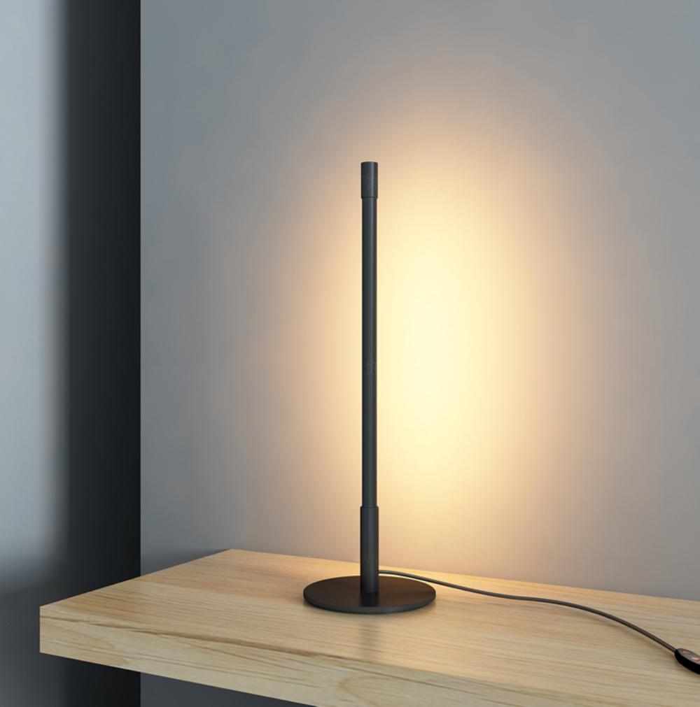 Linear LED Table Lamp - Blowlighting