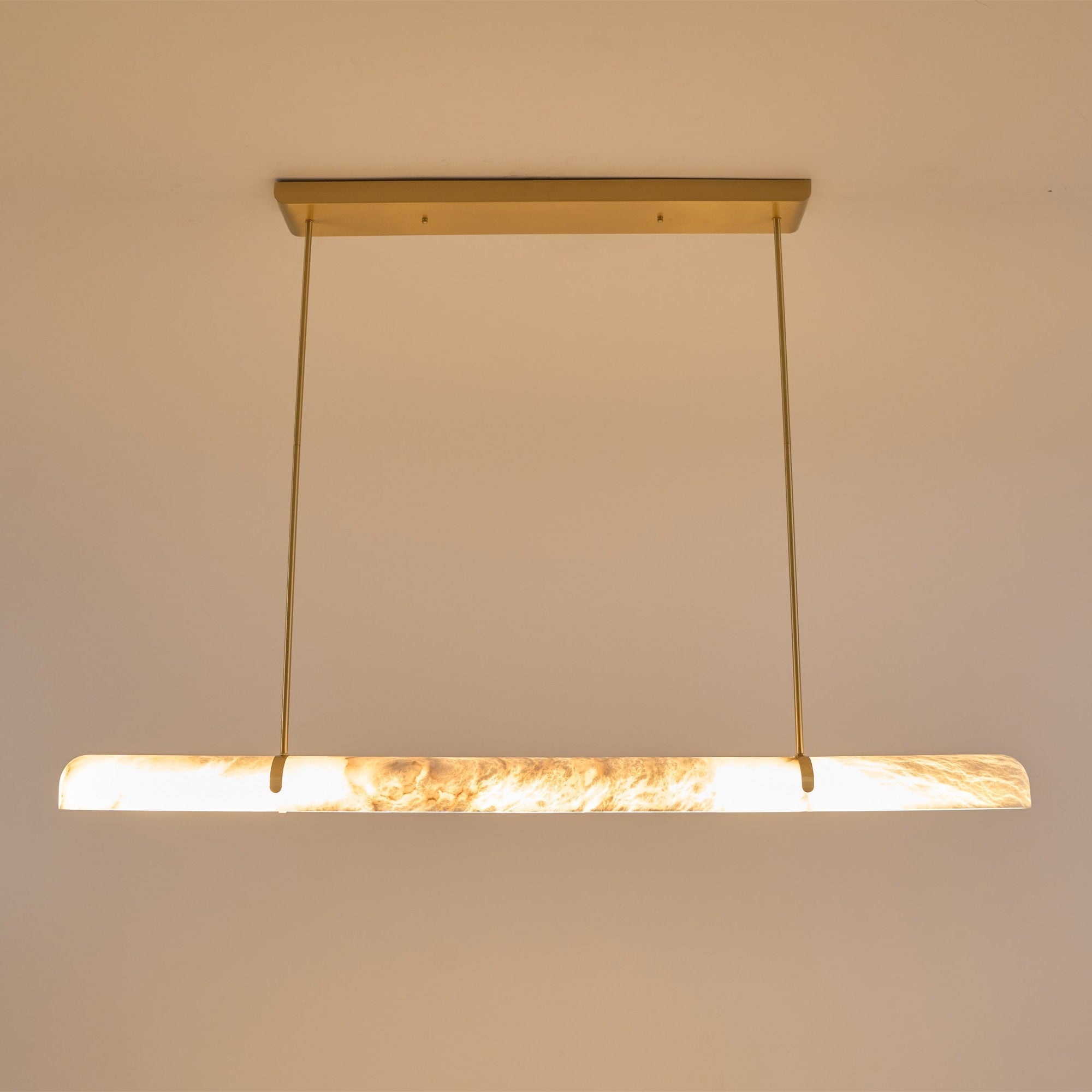 Ilraea Linear Alabaster Pendant - Blowlighting