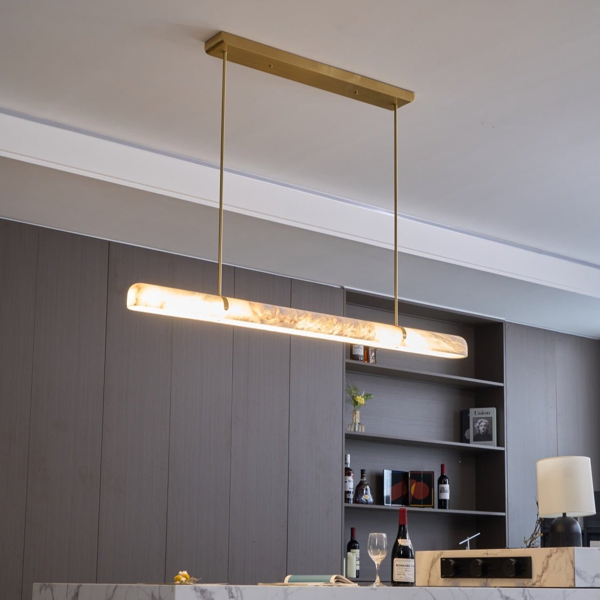 Ilraea Linear Alabaster Pendant - Blowlighting