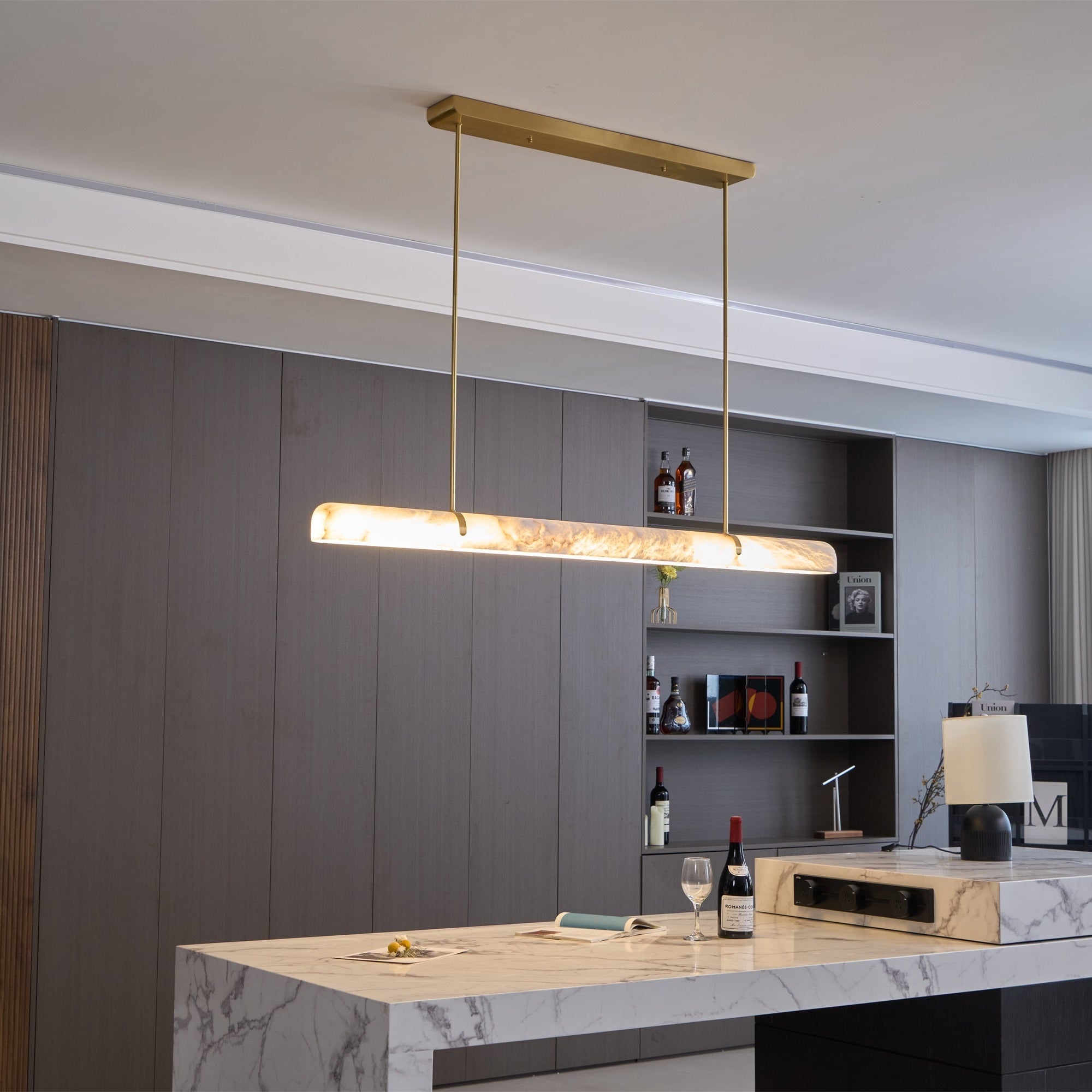 Ilraea Linear Alabaster Pendant - Blowlighting