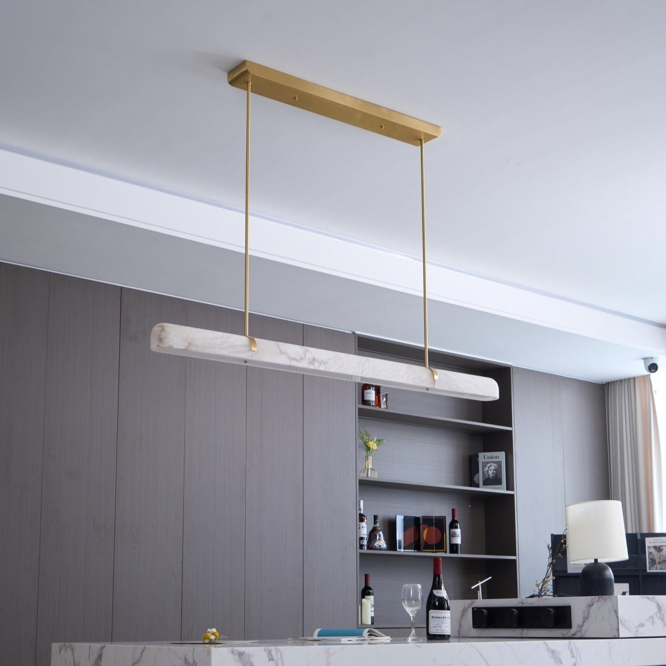 Ilraea Linear Alabaster Pendant - Blowlighting