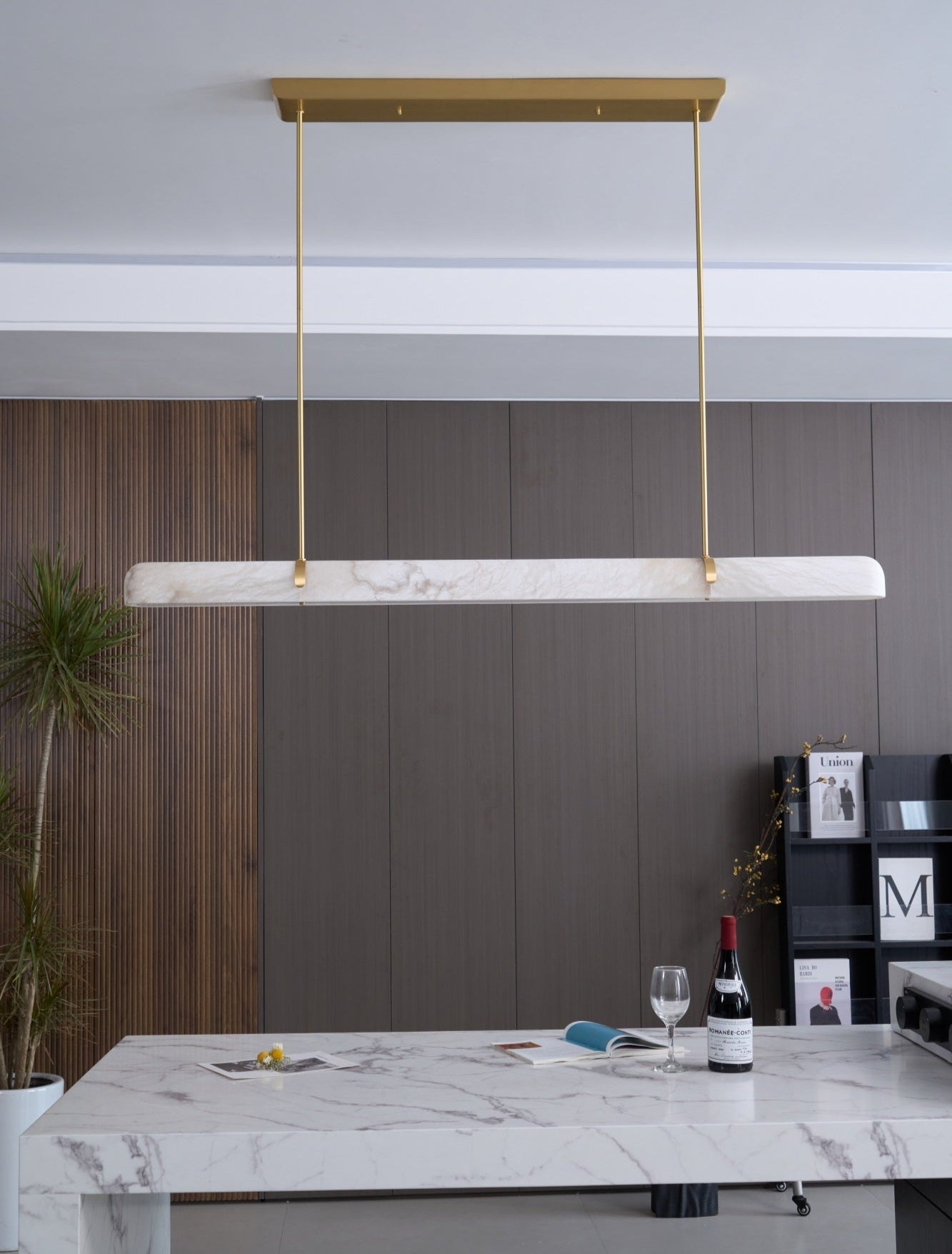 Ilraea Linear Alabaster Pendant - Blowlighting