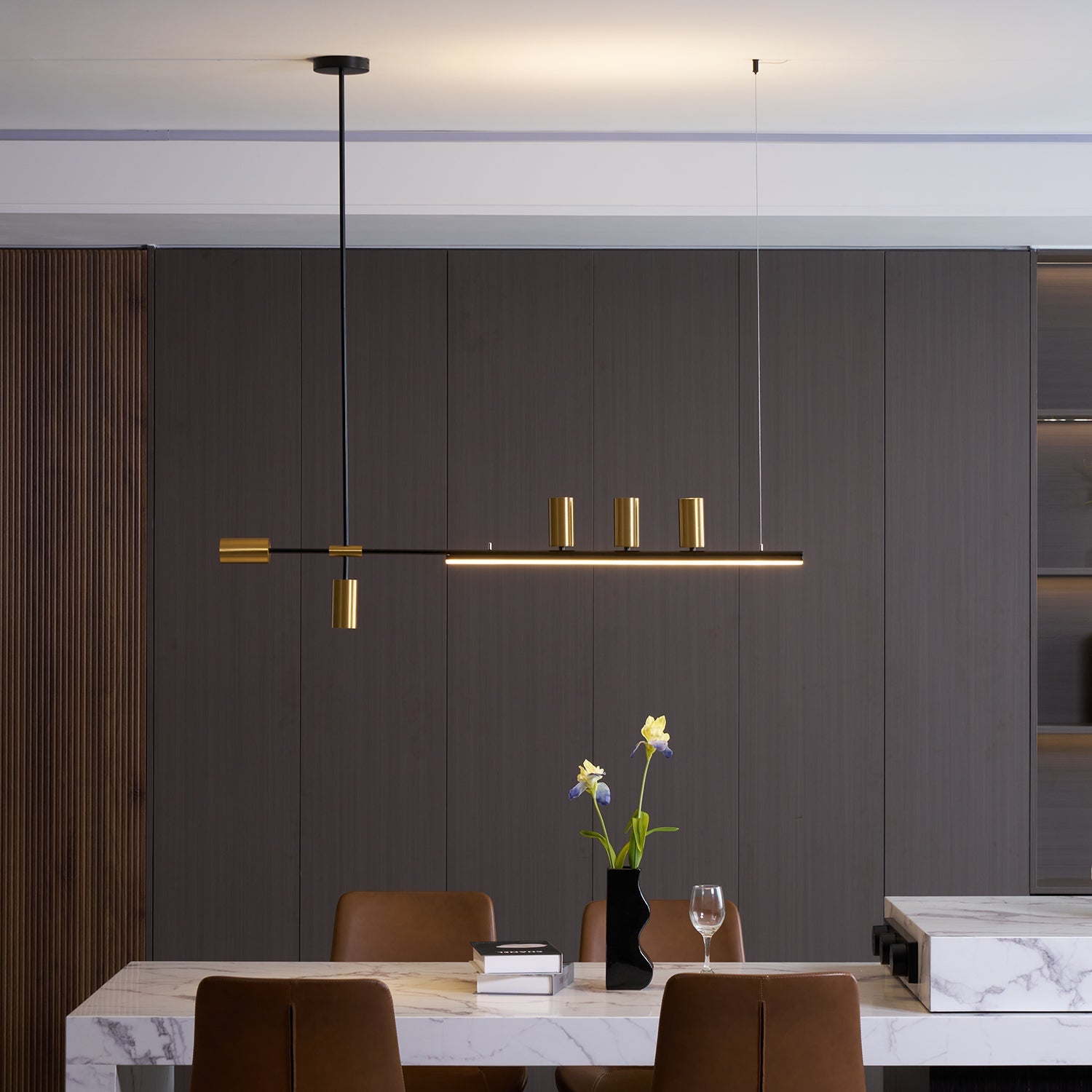 Linear Island Pendant Lamp - Blowlighting