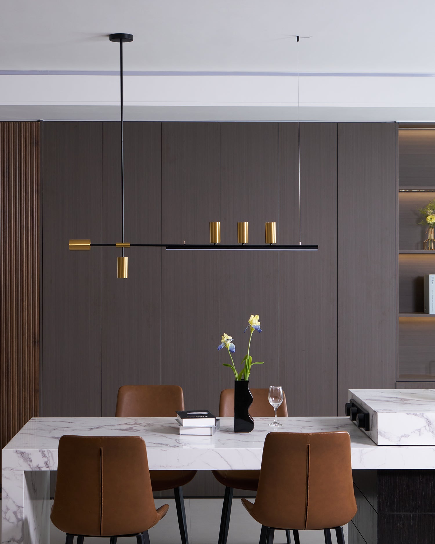 Linear Island Pendant Lamp - Blowlighting