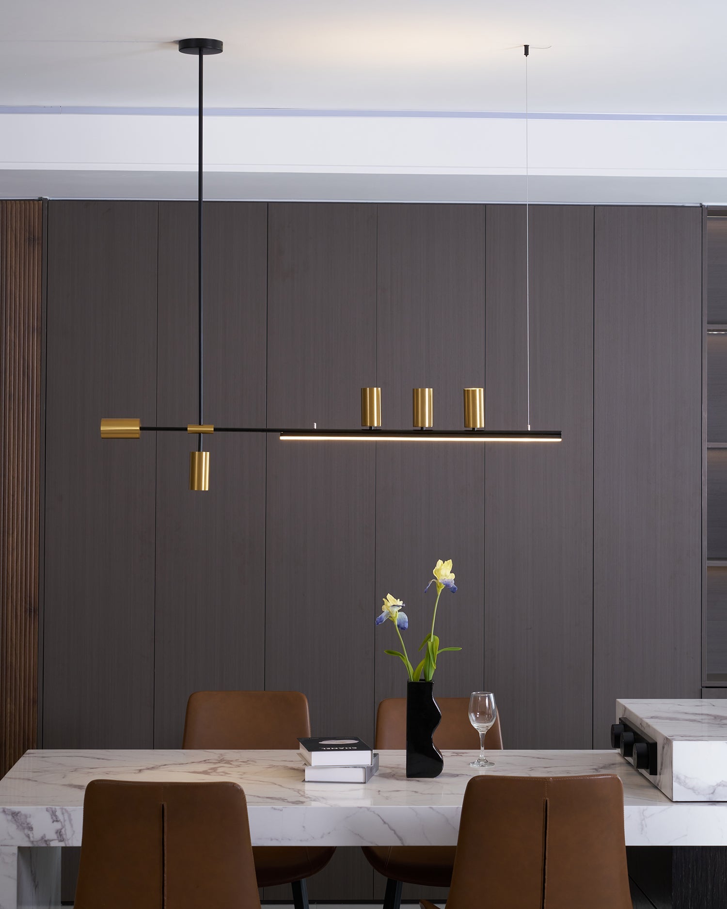Linear Island Pendant Lamp - Blowlighting