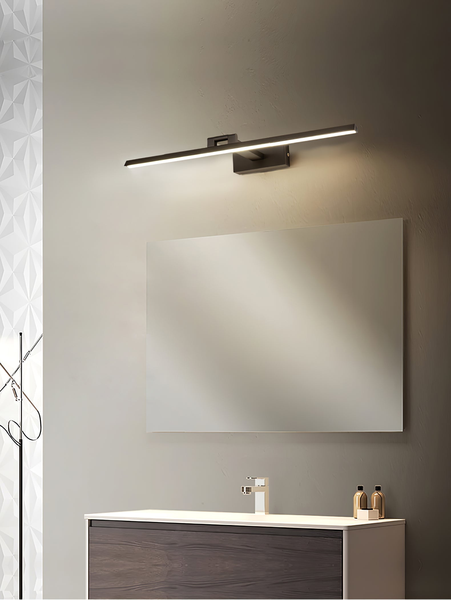 Linear Bathroom Wall Lamp - Blowlighting