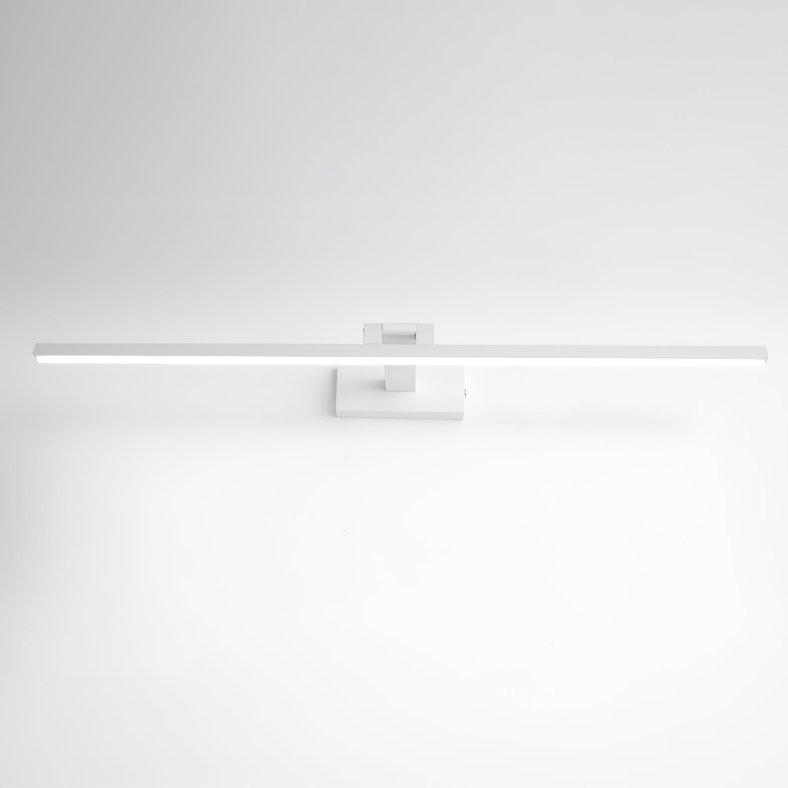 Linear Bathroom Wall Lamp - Blowlighting