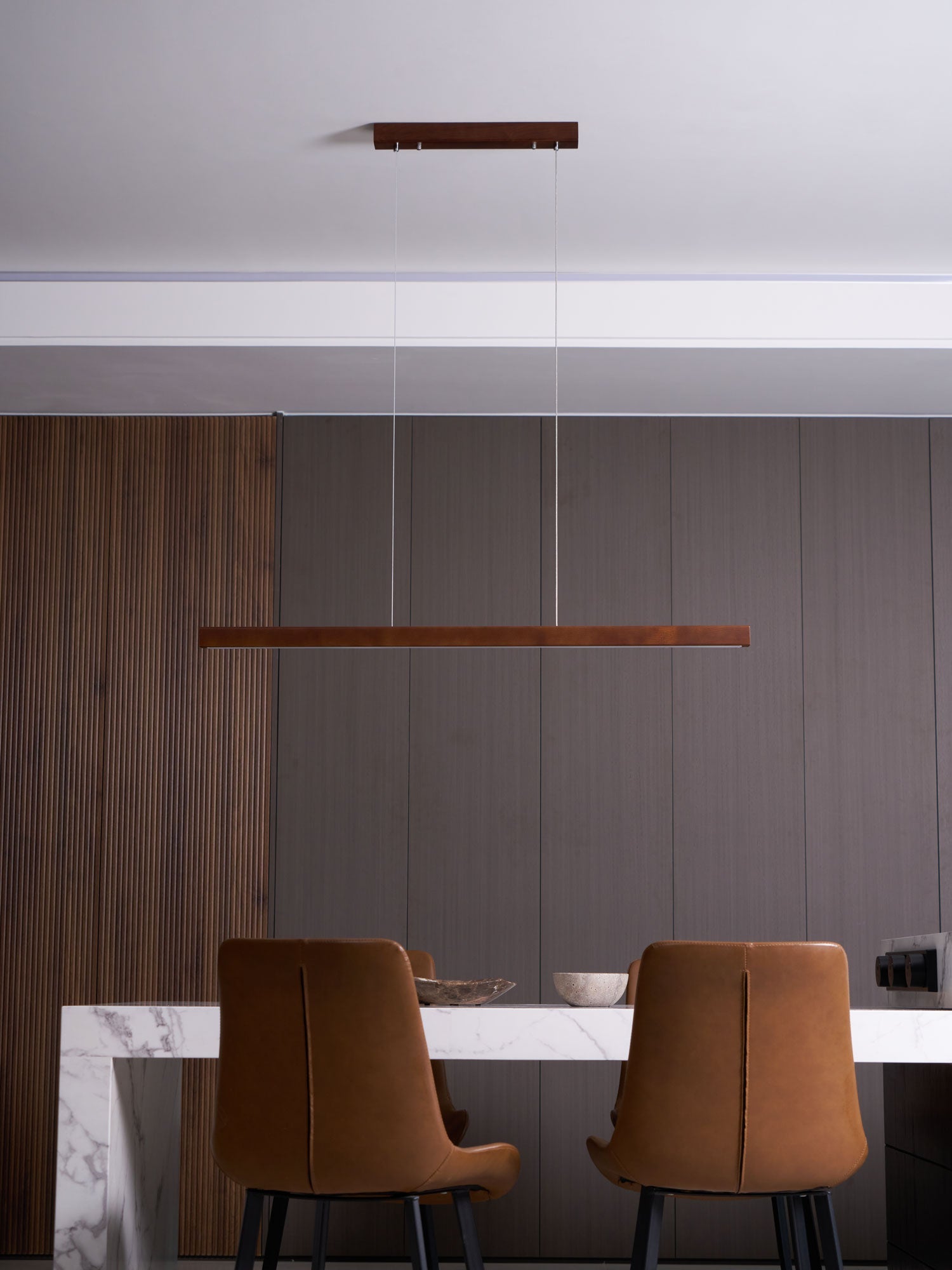 Linear Horizon Pendant Light - Blowlighting