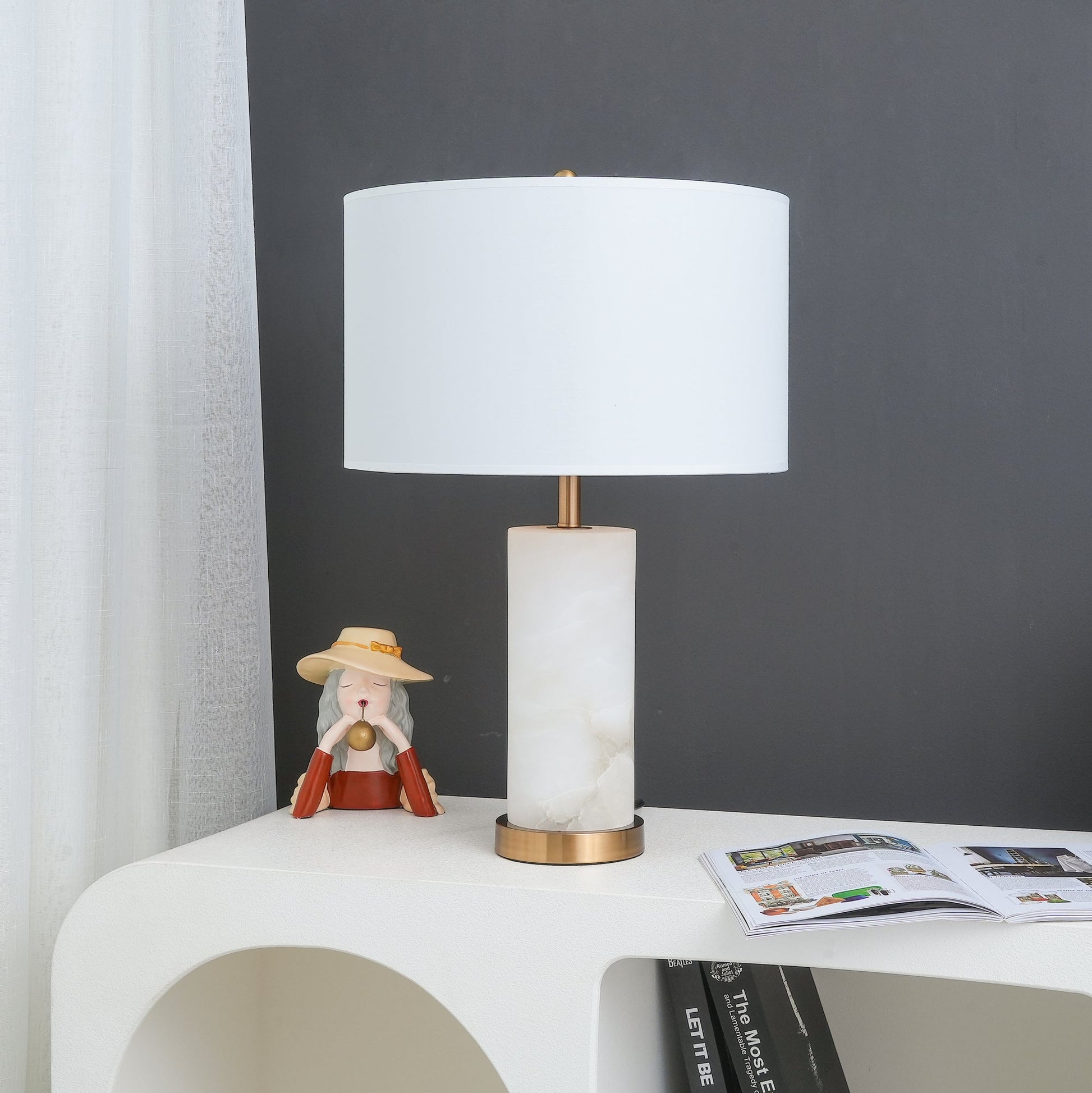 Zosilis Cylindrical Alabaster Table Lamp - Blowlighting
