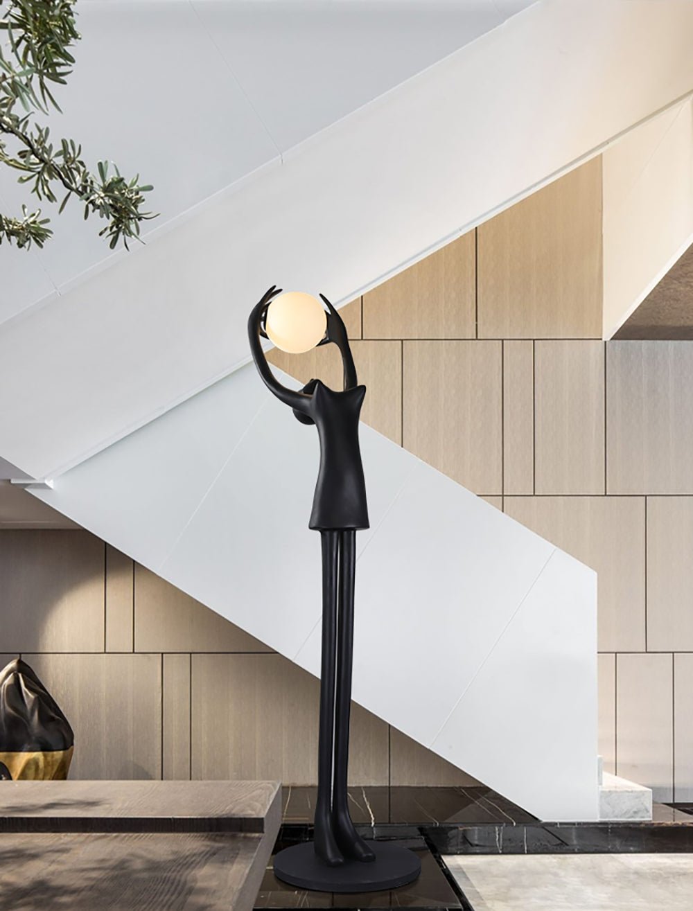 Lynorel Figurative Black Metal Floor Lamp - Blowlighting
