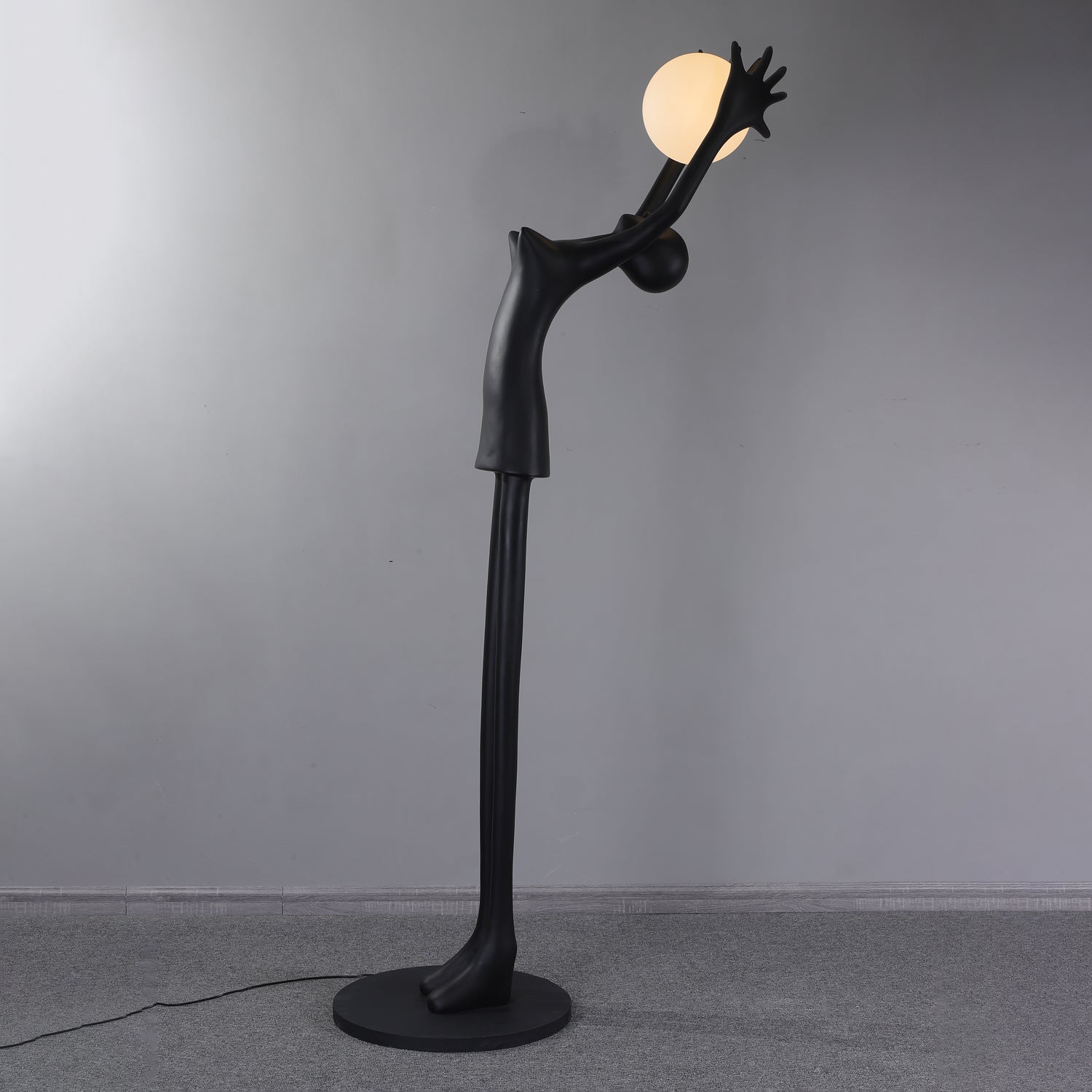 Lynorel Figurative Black Metal Floor Lamp - Blowlighting