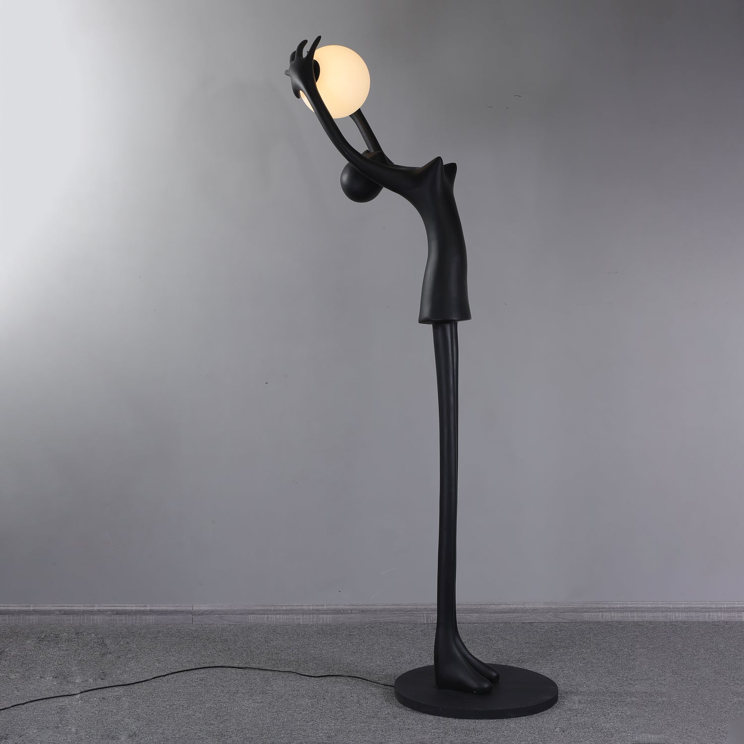 Lynorel Figurative Black Metal Floor Lamp - Blowlighting