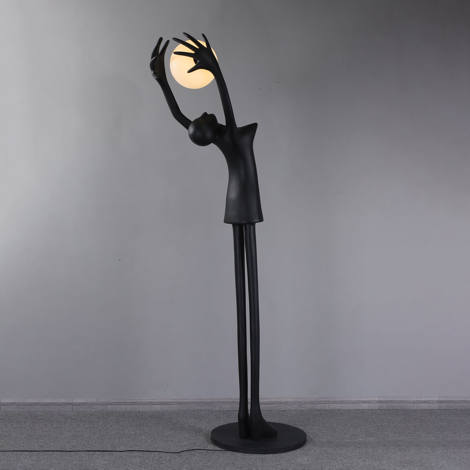 Lynorel Figurative Black Metal Floor Lamp - Blowlighting