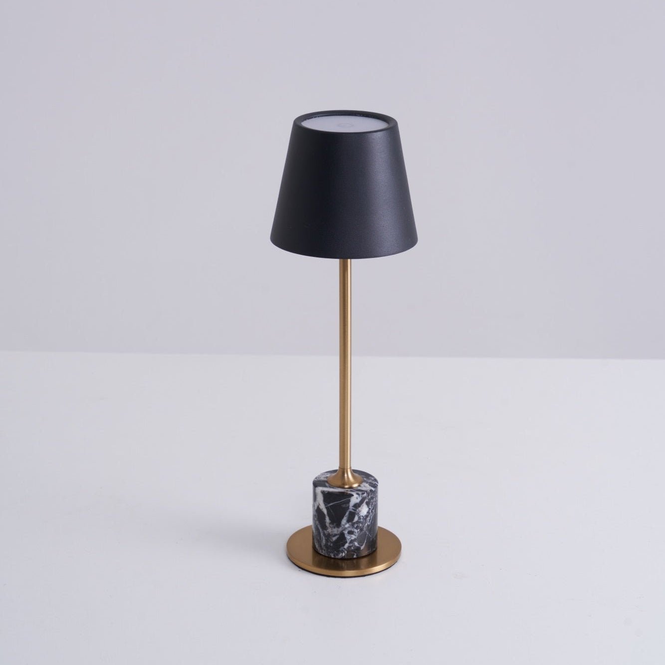 Lirio Mini Marble Table Lamp - Blowlighting