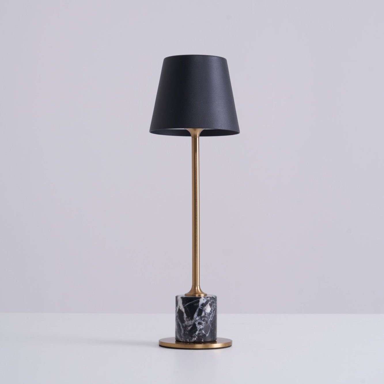 Lirio Mini Marble Table Lamp - Blowlighting